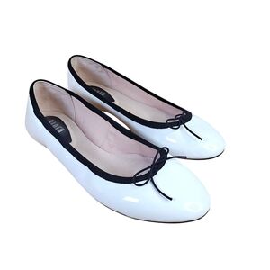 Bloch Elegant Black and White Women's Ballet Flats Sz. EU 39